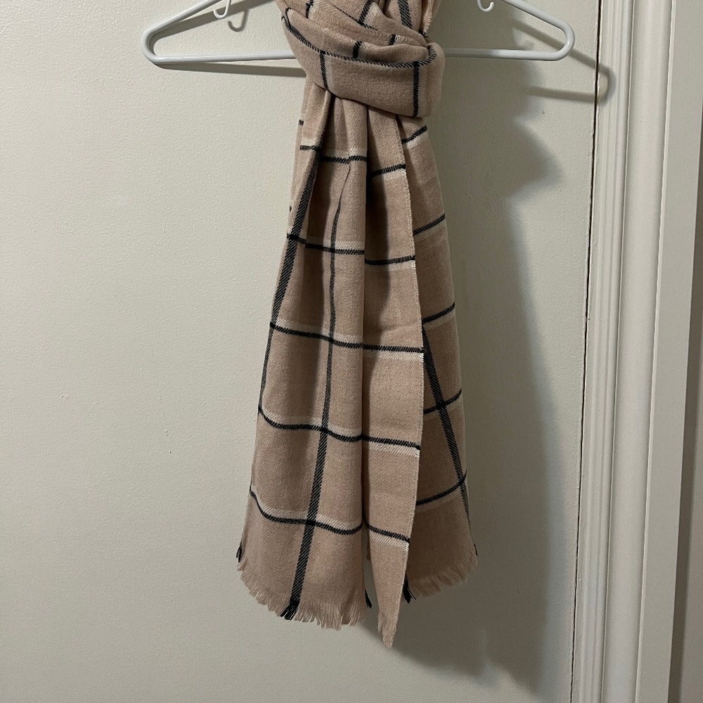 Gap Blush/Black/White Windowpane Plaid Scarf